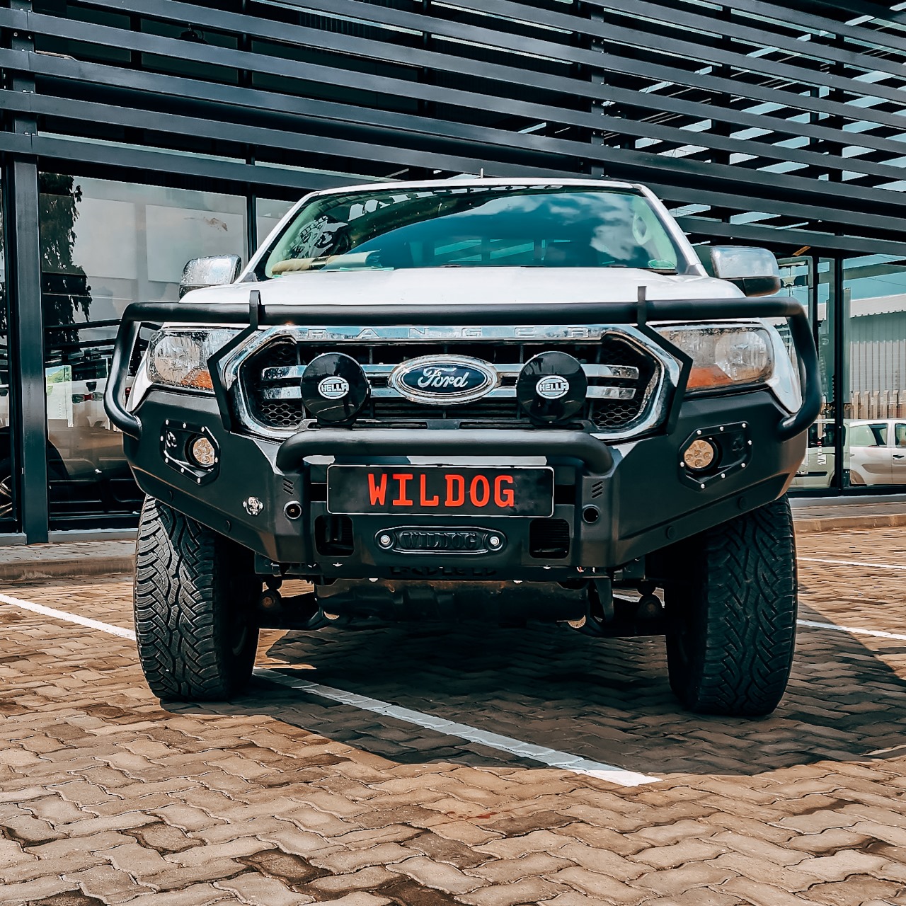 hunter-type-front-replacement-bumper-ford-facelift